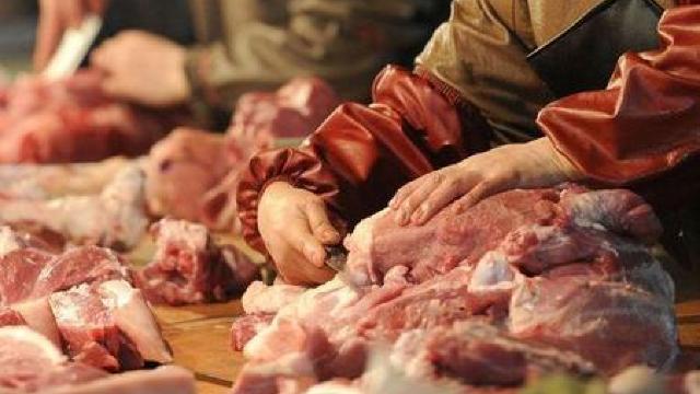 Consumatorii de carne mănâncă mai mult de 7.000 de animale în viața sa