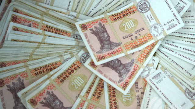 Salariul mediu în luna ianuarie a crescut cu 13%