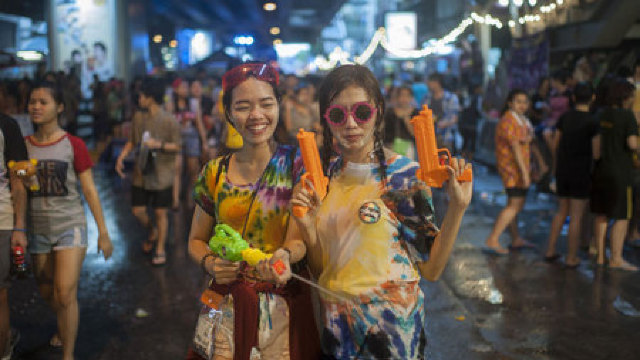 Imagini care te vor face să regreți că nu ai fost în Bangkok (FOTO)