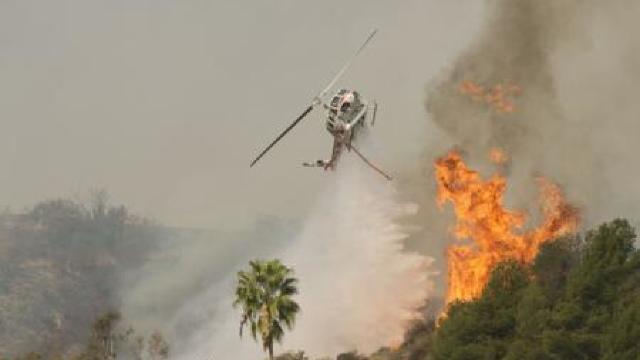 Orașul Los Angeles, amenințat de un incendiu de proporții