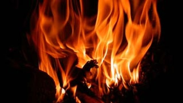 Incendiu la etajul 6 al unui bloc din capitală