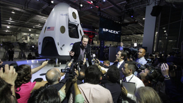 SpaceX a testat cu succes sistemul de ejectare a astronauților