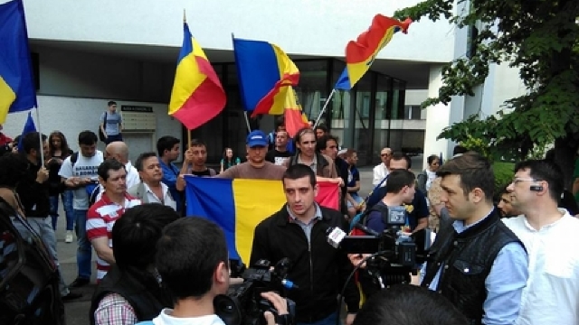 Protest la Ambasada Republicii Moldova din București