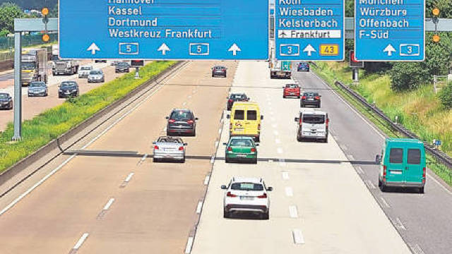 Germania a adoptat taxa de drum pentru străini