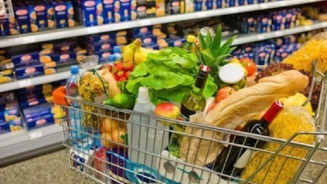 Prețurile de consum au crescut în aprilie cu 1%. Ce produse s-au scumpit cel mai mult