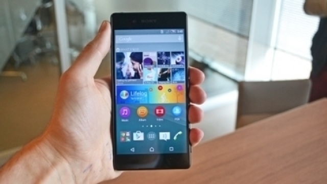 Cum arată noul telefon Xperia Z3+ de la Sony (FOTO)