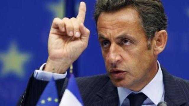 Sarkozy la Tunis pentru a sprijini 'lupta civilizației împotriva barbariei'