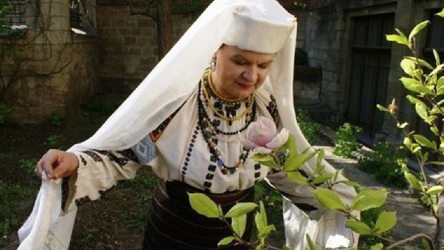 Suzana Popescu: O viață am cântat în corul Operei Naționale