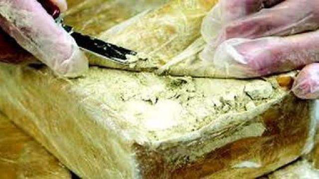 Peste 136 de kg de heroină capturate la vamă