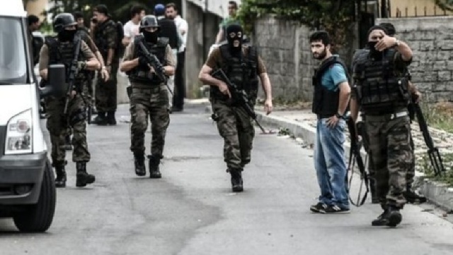 Atacuri ale rebelilor kurzi din Turcia. Cinci morți