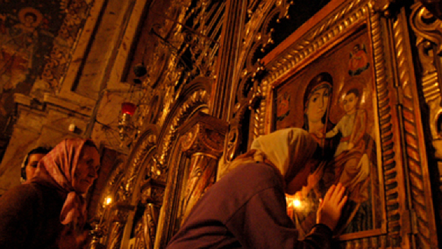 Creștinii ortodocși care respectă calendarul bisericesc de stil vechi au intrat, de astăzi, 14 august, în Postul Adormirii Maicii Domnului