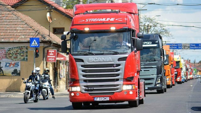 ATENȚIE! România majorează tarifele vinietei pentru camioane