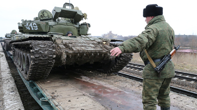 Rusia își construiește bază militară la 25 km de Ucraina