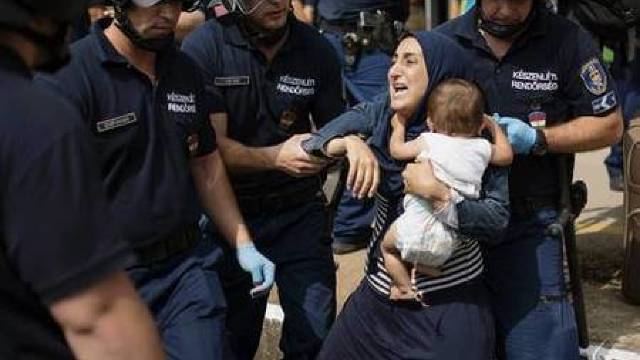 Trimiterea în judecată a lui Victor Ponta și criza refugiaților, în presa internațională