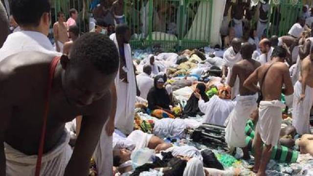 UPDATE/Mecca: Cel puțin 717 pelerini morți în cea mai mare tragedie din ultimii 25 de ani