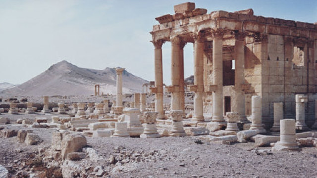 Imagini din satelit confirmă distrugerea templului Baal din Palmira 