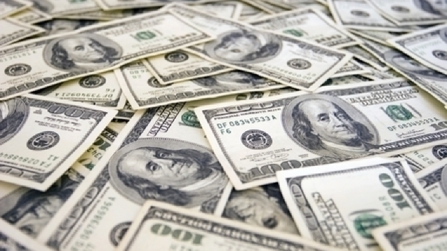 IMPORTANT: Dolarul va ajunge să coste 25 de lei în cel mai bun caz, potrivit experților