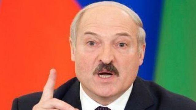 Aleksandr Lukașenko mai vrea un mandat de președinte