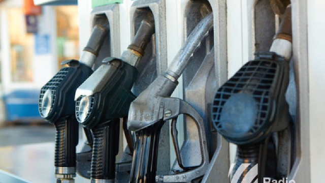 Veste bună pentru șoferi! S-a ieftinit benzina