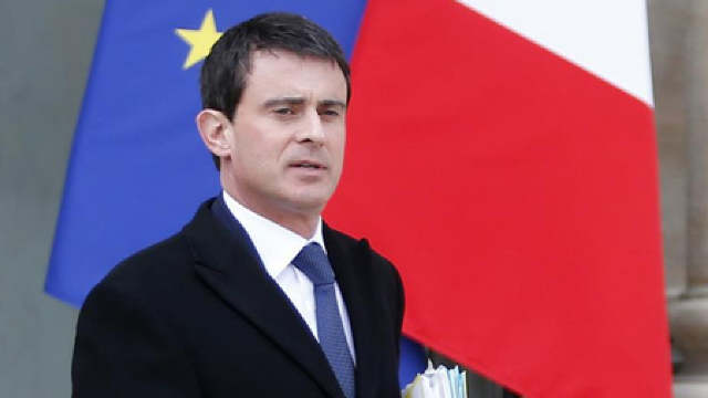 Manuel Valls: Bilanțul atentatelor de la Paris a crescut la 130 de morți