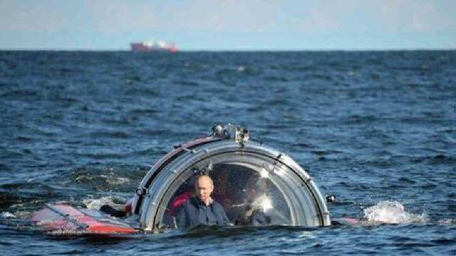 Putin va avea o statuie de ciocolată la Sankt Petersburg