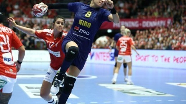 Handbal feminin: România învinge categoric Ungaria, scor 29-21