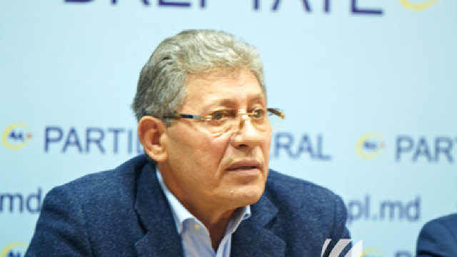Mihai Ghimpu: Carul s-a pornit din loc