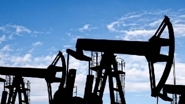 Prețul petrolului s-a prăbușit cu peste 6%