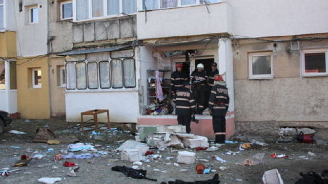 Explozie într-un bloc din Cluj-Napoca; trei persoane rănite