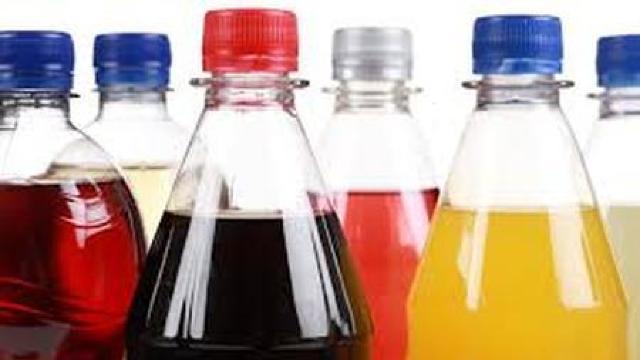 Marea Britanie va introduce o taxă pentru băuturile care conțin zahăr
