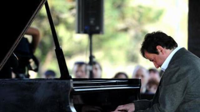 'Romantic exclusiv. Chopin.' Horia Mihail în turneul Pianul Călător 2016 (VIDEO)