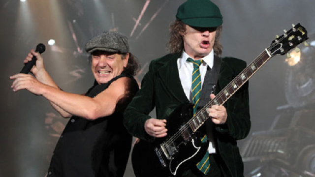 Solistul trupei AC/DC, ”distrus” că trebuie să părăsească scena