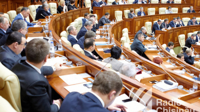 Deschiderea unui Birou NATO la Chișinău a provocat DEZBATERI în plenul Parlamentului