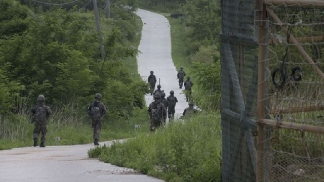 Coreea de Nord: 13 nord-coreeni au fugit în Coreea de Sud