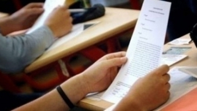 Metodă inedită de a împiedica elevii să copieze