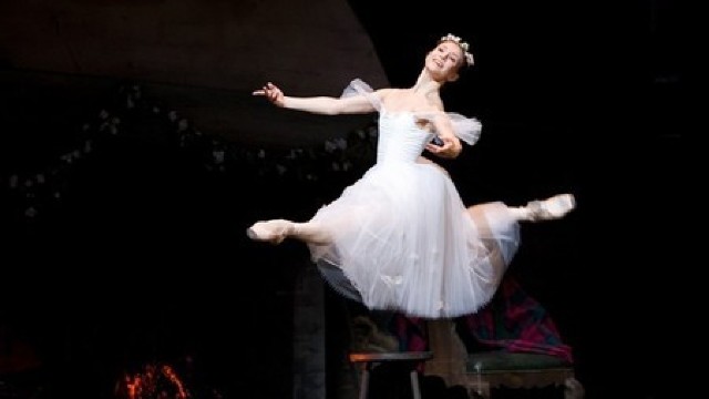 DOCUMENTAR: Prim-balerina Alina Cojocaru împlinește 35 de ani