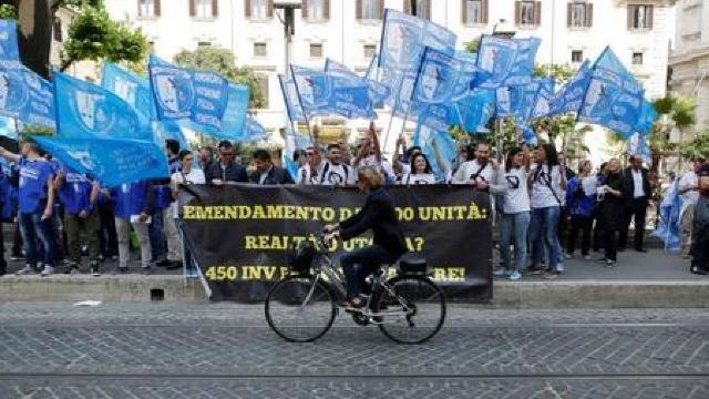 Roma: Demonstrații împotriva fraudelor organizate de mafia napolitană 