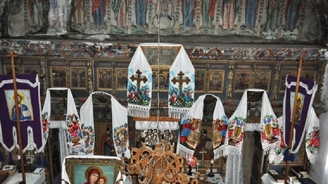 Bisericile de lemn, printre cele mai căutate obiective turistice din Maramureș 