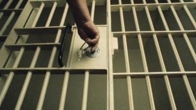 Guvernul a modificat regulamentul intern al penitenciarelor. Deținuții vor avea mai multe drepturi