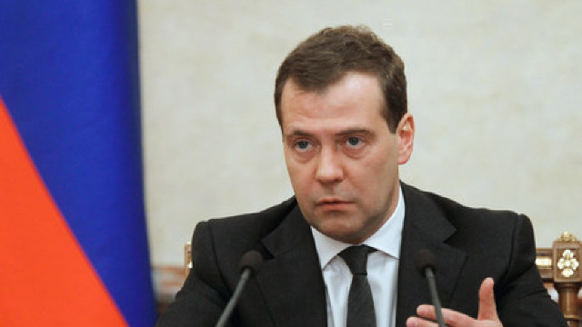 Dmitri Medvedev participă la un forum al partidului 