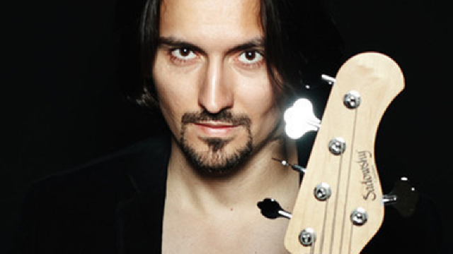 Gheorghe Postoroncă - bas-chitaristul căutat de toată lumea...