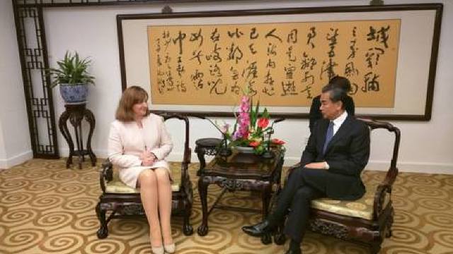 Natalia Gherman s-a întâlnit cu ministrul de Externe al Chinei