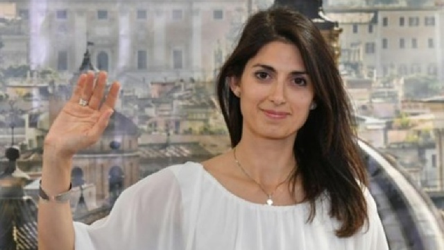 Avocata populistă Virginia Raggi aleasă primar al Romei