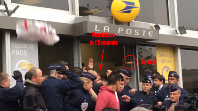 Un ministru francez a fost atacat cu ouă