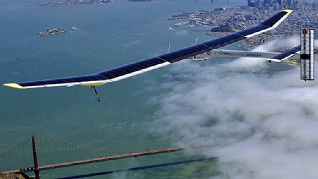 Avionul Solar Impulse 2 a decolat din Sevilia spre Cairo 