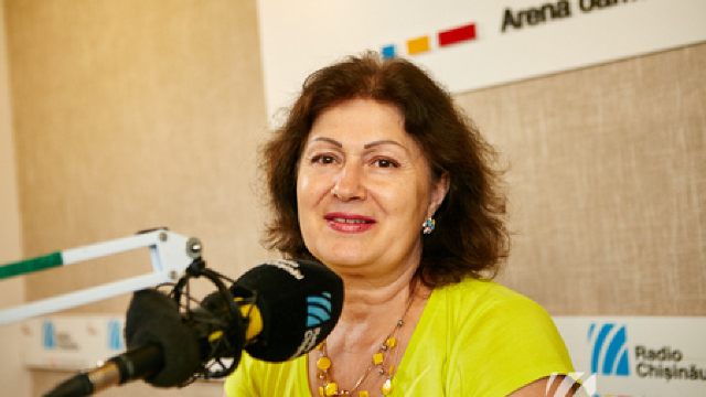 Larisa Ungureanu: Cânt și în poziția de piept și în poziția de cap