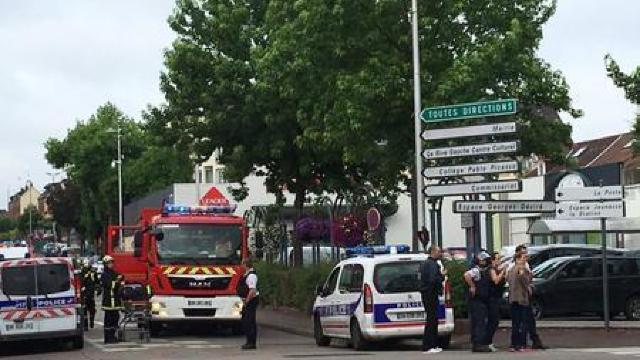 Gruparea Statul Islamic revendică atacul dintr-o biserică din Franța 