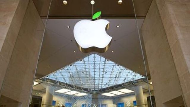 Apple ar putea primi AMENDĂ de MILIARDE de euro