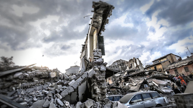 Un nou cutremur în Italia: Noi pierderi materiale în Amatrice (VIDEO)