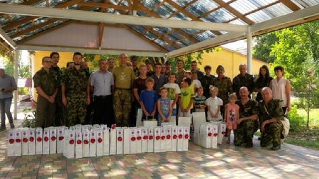 Donații pentru copiii orfani din partea Asociației românești „Camarazii” 